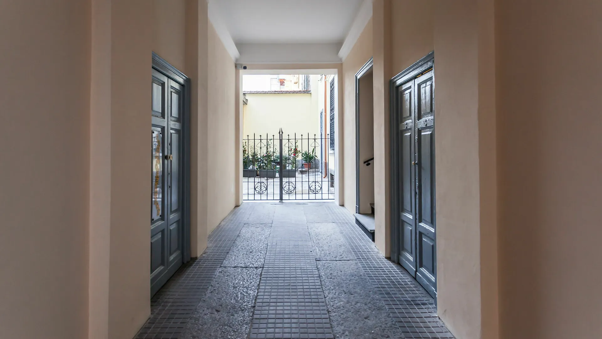 Apartment Porta Romana Suite Milan Italy